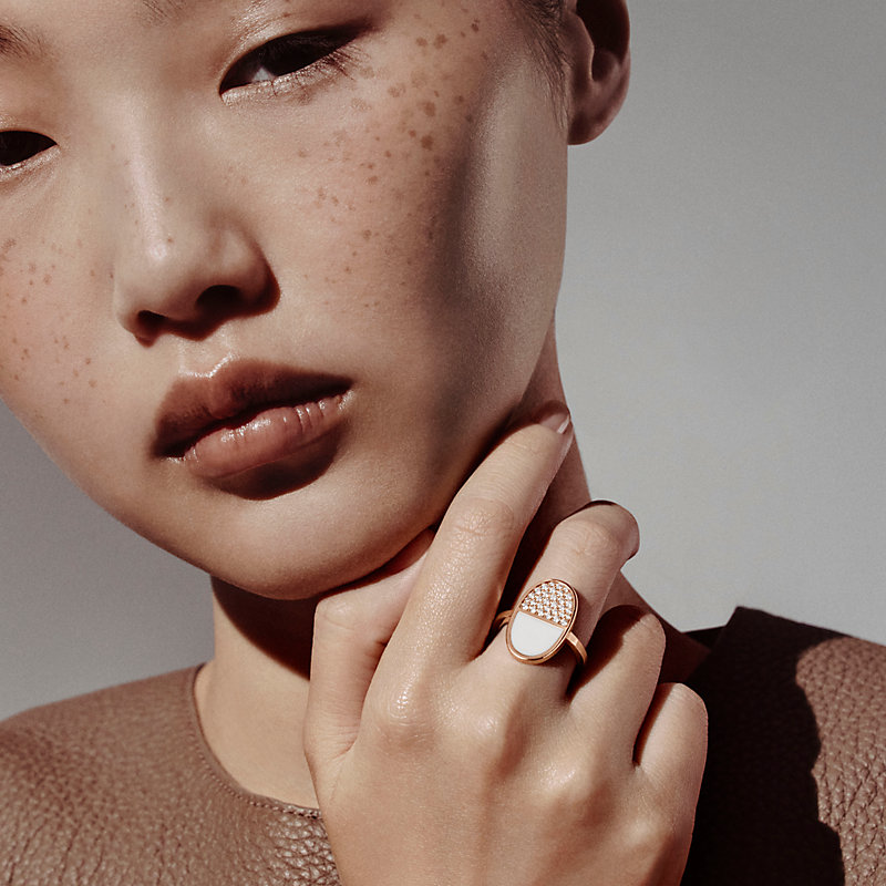 豪華に輝く【HERMES】リング Chaine d'ancre Verso Chaine d'ancre Verso ring, small model | Hermès USA